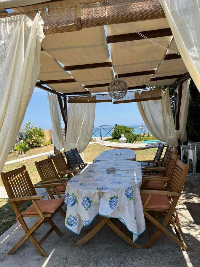 Lia'S Beach House Áyios Nikólaos Luaran gambar