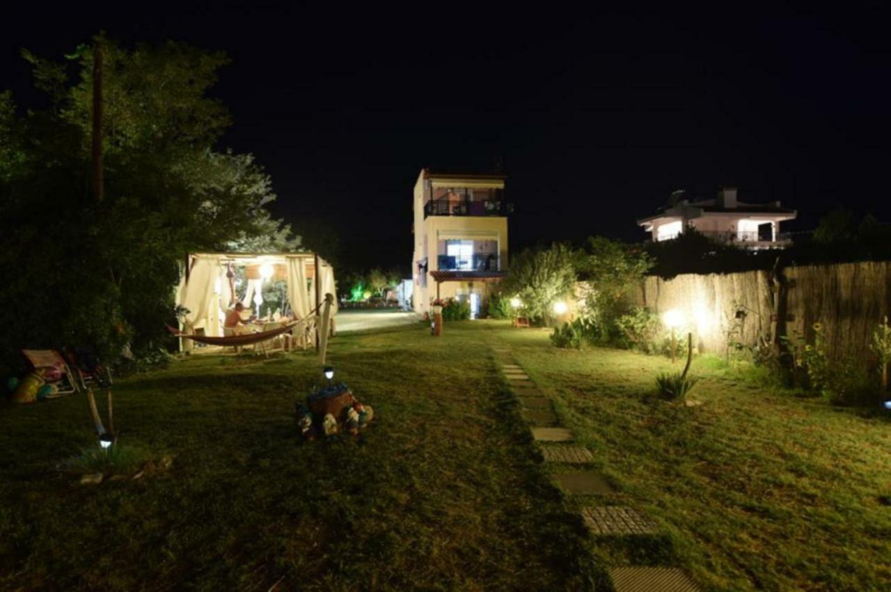 Lia'S Beach House Áyios Nikólaos Luaran gambar